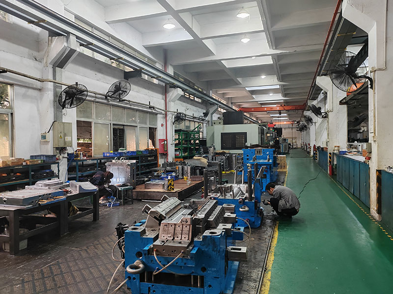 Assembling shop