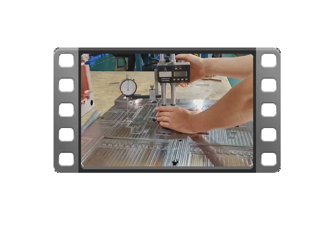 Inspect the mold surface